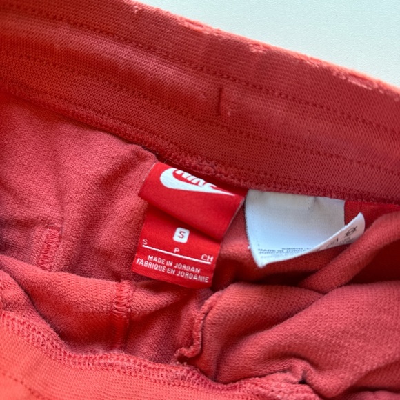 Nike sweatshorts - Picture 2 of 4